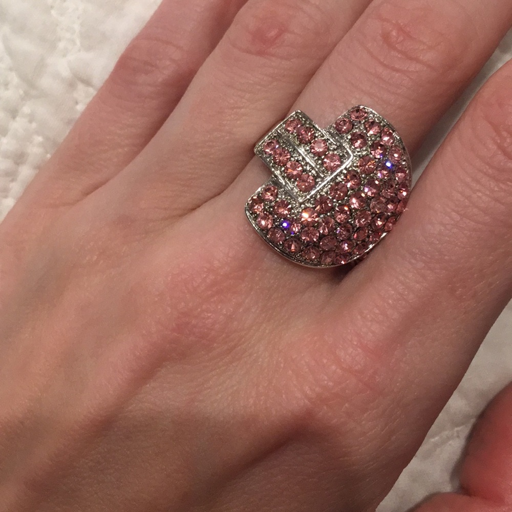 VINTAGE Pink crystal and silver adjustable ring.